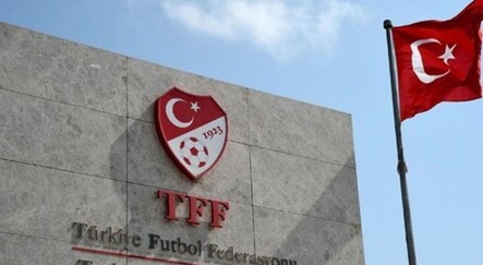 Kritik toplantıda 4 hakemin profesyonel sözleşmelerinin iptali istendi! - spor