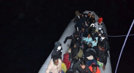Kuşadası açıklarında 28 düzensiz göçmen kurtarıldı - gundem