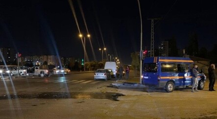 Minibüs ile hafif ticari araç kaza yaptı - yasam