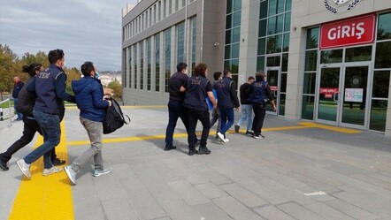Yunanistan'a kaçarken yakalanan 5 FETÖ'cüden 4'ü tutuklandı - gundem