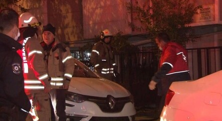 Avcılar’da 4 katlı bir binanın çatısında yangın - yasam