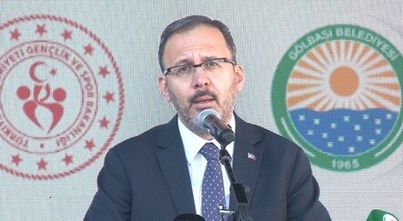 Bakan Kasapoğlu: Dünyanın beşten büyük olduğunu haykıran bir Türkiye var - spor