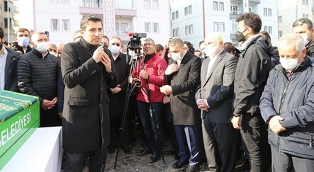 Bursa’da trafik kazasında hayatını kaybeden gönüllü gençler son yolculuğuna uğurlandı - gundem