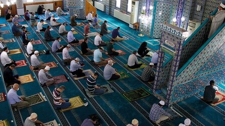 Diyanet'ten 81 ile yeni genelge: Namazda mesafe kuralı kaldırıldı - gundem
