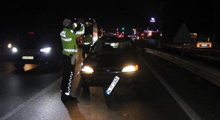 Feci kaza! Otomobilin çarptığı yaya ön camdan içeri girdi - yasam