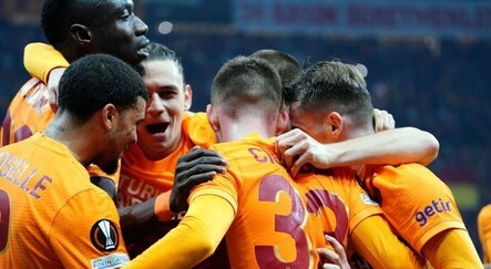 Galatasaray, UEFA Avrupa Ligi'nde gruptan çıkmayı garantiledi - spor