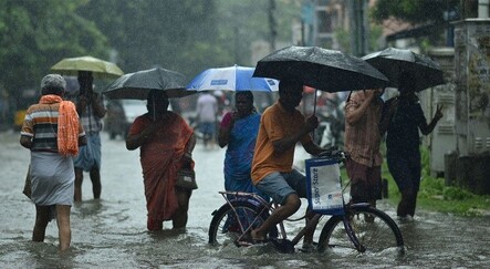 Hindistan’daki sel felaketinde 5 kişi hayatını kaybetti - dunya