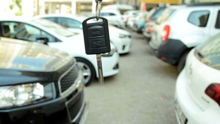 İkinci el oto piyasasında galericilerin de kafası karışık: Kar mı ediyoruz zarar mı belli değil - ekonomi