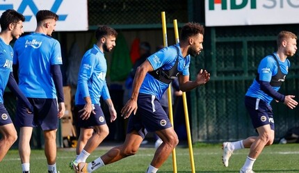 Sakatlıklar rotasyon getirdi: Kanarya yeni bir kimliğe bürünüyor - spor