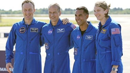 SpaceX uzaya 4 astronot gönderdi - teknoloji