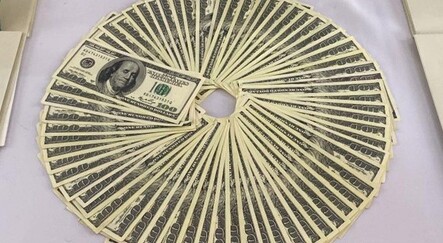 Zeytinburnu’nda sahte döviz basan iş yerine suçüstü: 40 milyon liralık dolar ele geçirildi - yasam