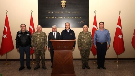 Bakan Akar, TSK komuta kademesi ile Hatay Valiliğini ziyaret etti - gundem