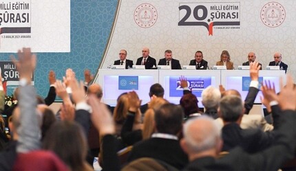 Bakan Mahmut Özer: Eğitimde sözü olana 'buyur konuş' dedik - egitim