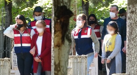 Bebeğini diri diri gömmeye çalışan anneni cezası bellli oldu - magazin