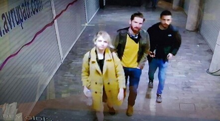 Beyoğlu’nda asılı Türk bayrağına saldırmışlardı: Yabancı uyruklu 2 kişi gözaltına alındı - yasam