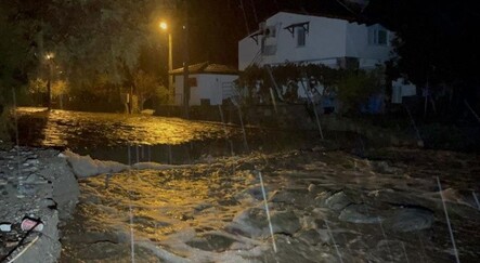 Bodrum'da sağanak yağış: Ev ve işyerlerini su bastı - yasam