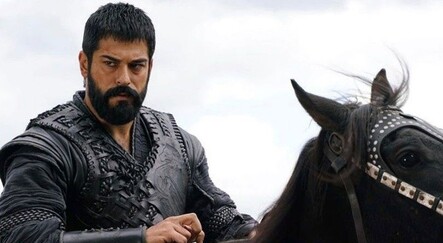 Burak Özçivit, set çalışanlarına hakaretten hakim karşısına çıktı - magazin