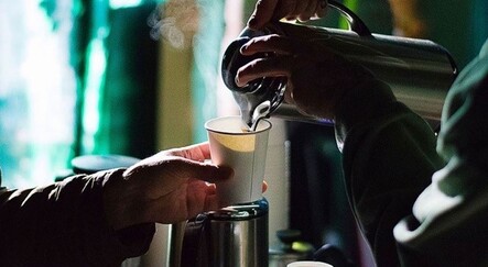 Büyük tehlike! Kağıt bardakta çay, kahve içenler dikkat - saglik