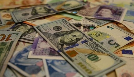 Dövizde çözülme hızlandı: Dolarda yeni tahmin 9 lira - gundem
