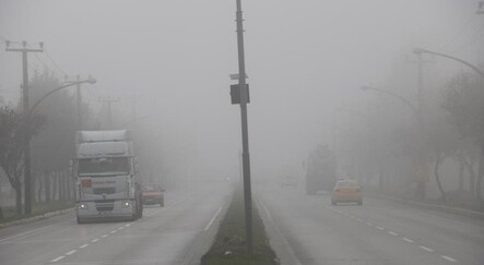 Edirne’de yoğun sis! Görüş mesafesi 30-40 metreye düştü - yasam