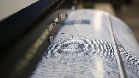 Endonezya'da 7.4 büyüklüğünde deprem oldu - dunya