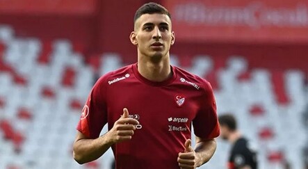 Galatasaray milli futbolcu Mert Müldür için harekete geçti! - spor