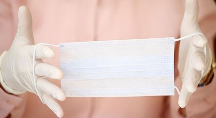 Japon uzmanlar ışık altında virüsü tespit edebilen maske geliştirdi - egitim