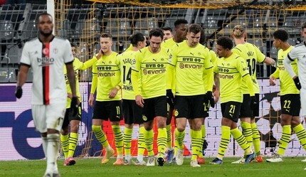 Kartal'ın utanç gecesi | Beşiktaş, Borussia Dortmund'dan fark yedi - spor