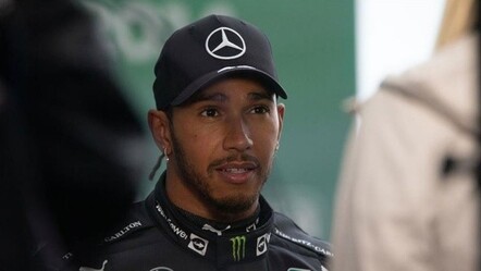 Şövalyelik nişanını törenle aldı: O artık resmen 'Sir Lewis Hamilton' - spor