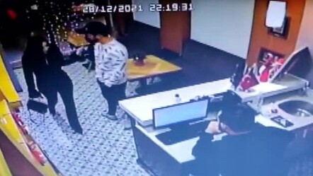 Tunuslu kadın ölüme böyle yürüdü... - dunya