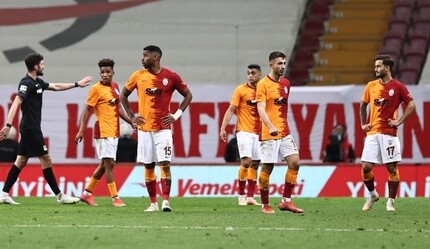 2021'de Galatasaray'ın yüzü gülmedi - spor