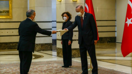 ABD ve İtalya Büyükelçilerinden Erdoğan'a güven mektubu - dunya