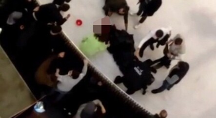 AVM'de dehşet! 23 yaşındaki genç 3. kattan buz pistine atladı - yasam