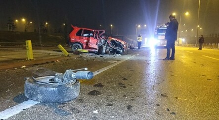 Çaldıkları otomobille ters yönde giderken kaza yaptılar - yasam