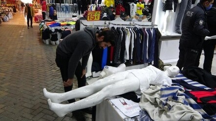 Cansız mankeni bile soydular! Küçük hırsızlar yakalandı - yasam