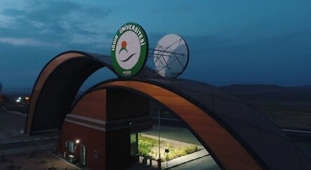 Dekan yardımcısından 'eşine özel' ilan: Alım şartları 3 kez değiştirildi - TÜRKİYE