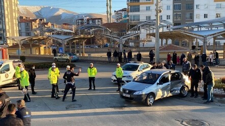 Feci kaza: Yolcular camdan yola fırladı - dunya