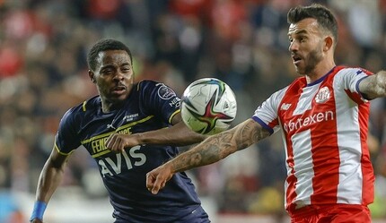 Fenerbahçe deplasmanda Antalyaspor ile yenişemedi - spor