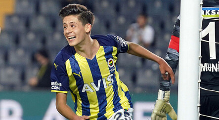 Futboluyla mest etti: Avrupa'nın devleri Arda Güler'in peşinde - spor