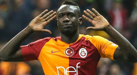 Galatasaray sözleşmesini feshetmişti! Mbaye Diagne spor ayakkabı dükkanı açtı - spor