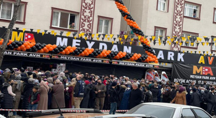 Başkent’te AVM açılışında izdiham! Uygun ürünleri almak için birbirlerini ezdiler - yasam
