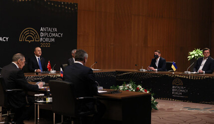 Dünyadan Türkiye'nin ara buluculuk rolüne övgü - politika