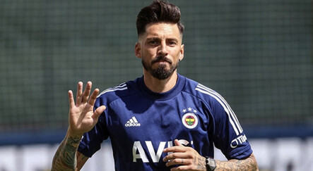 Fenerbahçe’de yıldız oyuncunun bileti kesildi! İsmail Kartal takımdan gönderiyor - spor