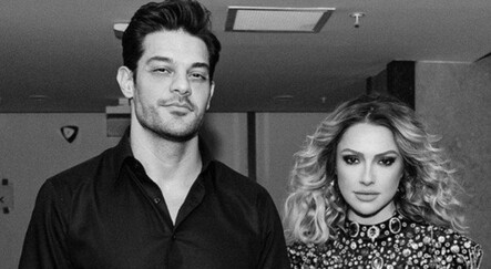 Hadise’nin nişan fotoğrafları konsere damga vurdu - magazin