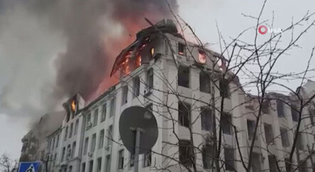 Harkov’da bombalanan binalardan 10 kişi kurtarıldı, 4 kişi öldü - dunya