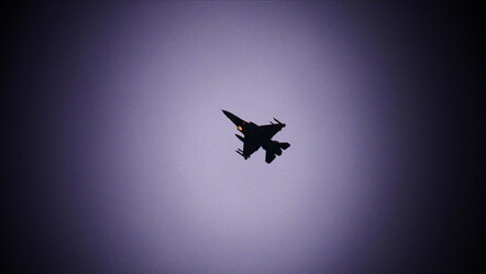 Polonya, Ukrayna'ya savaş uçağı göndermeyecek! - dunya