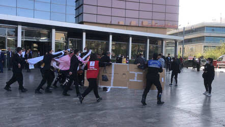 AVM'de dehşet! Hamile kadın intihar etti - gundem