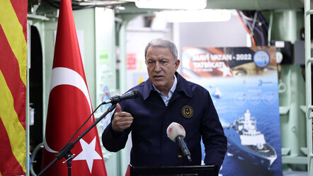 Bakan Akar: Yunanistan'a dostluk eli uzattık - gundem
