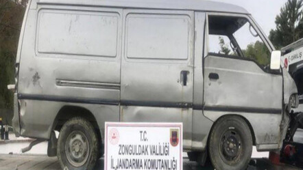 Çekici ile girdikleri evin bahçesinden minibüs çaldılar - yasam