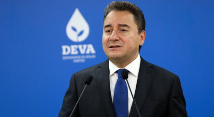DEVA Partisi'nde flaş istifa - politika